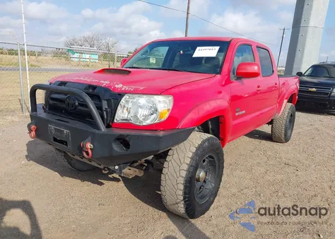 2008 Toyota Tacoma Prerunner V6 z USA, uszkodzony, nr VIN 3TMKU72NX8M015760